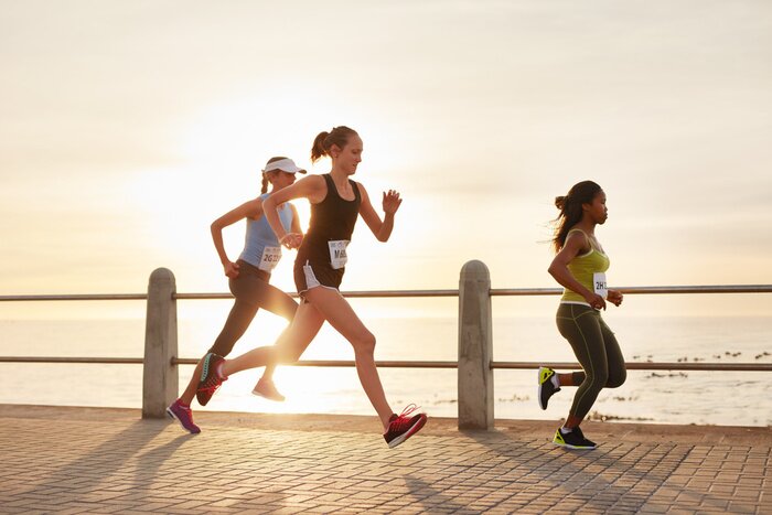 Poster  Jeune, Femmes, courant, route, mer