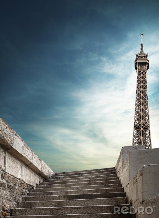 Poster  L'escalier menant à la Tour Eiffel