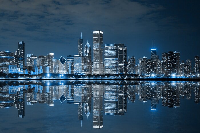 Poster  Les gratte-ciel de Chicago se reflétant dans l'eau la nuit
