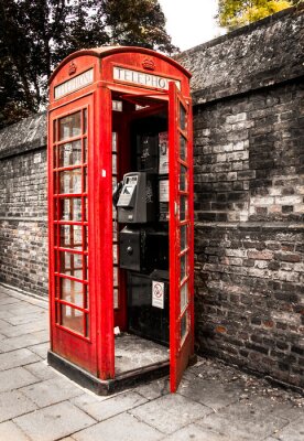 Poster  Londres et une cabine téléphonique ouverte