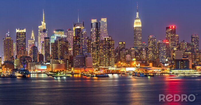 Poster  Manhattan illuminé la nuit