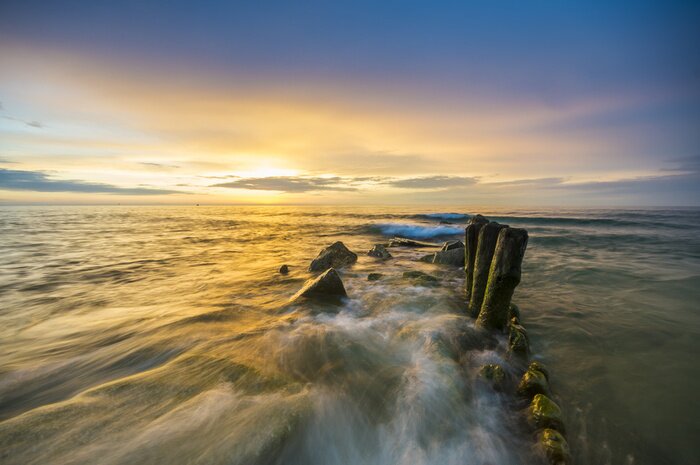 Poster  Mer Baltique et brise-lames