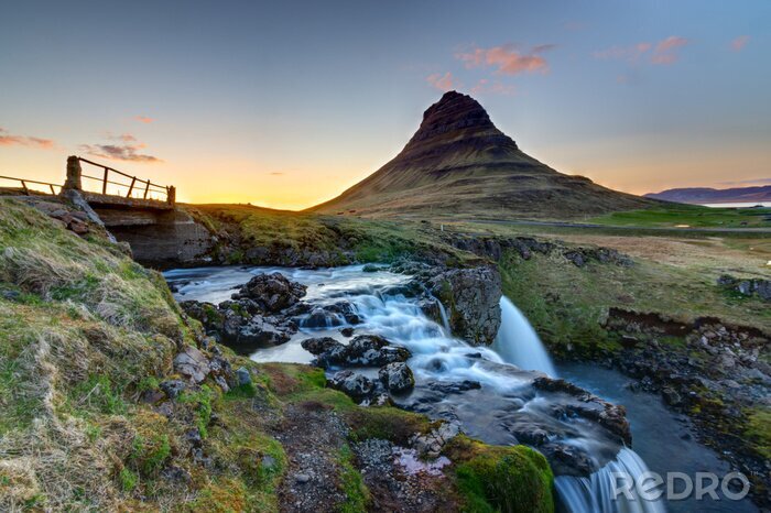 Poster  Mont Kirkjufell et cascade en Islande