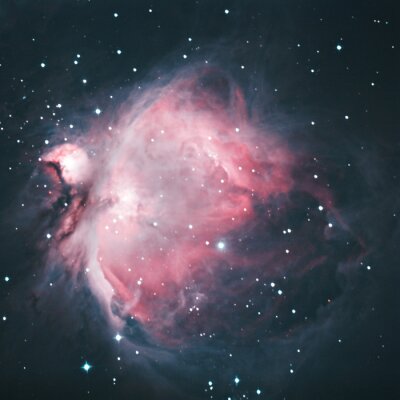 Nébuleuse rose dans une galaxie