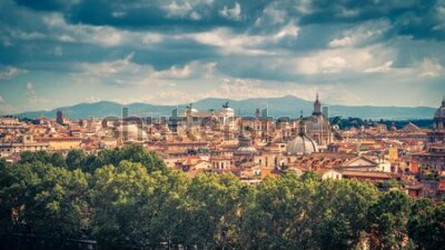 Poster  Panorama de Rome sous un ciel nuageux