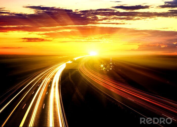 Poster  Paysage d'autoroute avec coucher de soleil