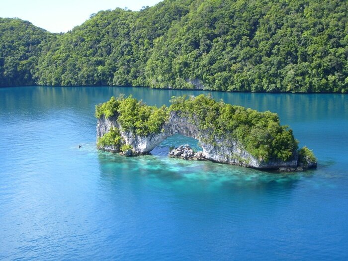 Poster  Paysage de mer avec une île