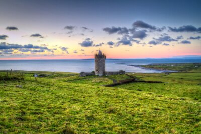 Poster  Paysage irlandais avec un château