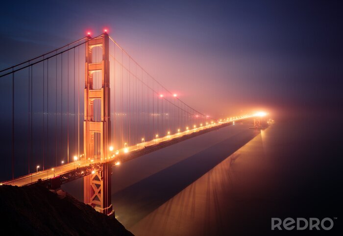 Poster  Pont de nuit dans le brouillard