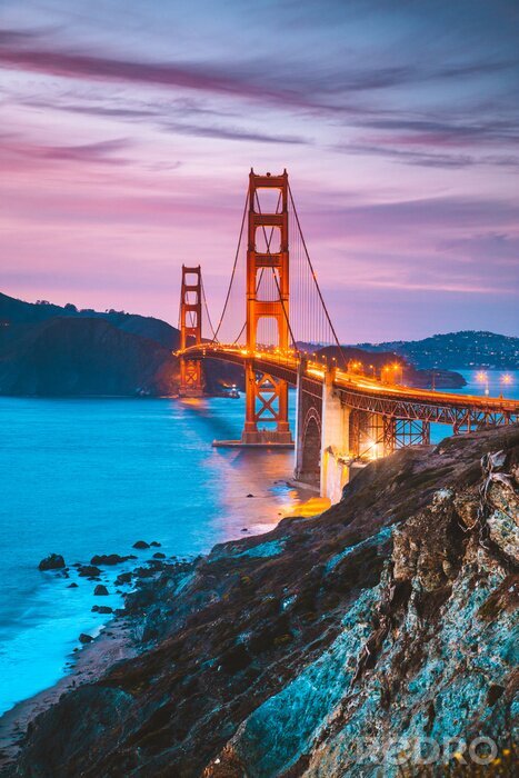Poster  Pont illuminé à San Francisco le soir