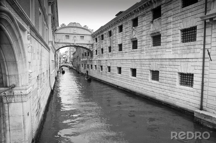 Poster  Pont noir et blanc des soupirs à Venise