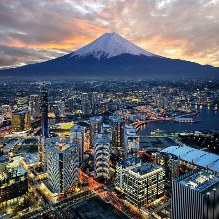 Poster  Surreal vue de la ville de Yokohama et le mont. Fuji
