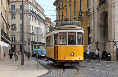 Poster  Tramway rétro jaune de Lisbonne