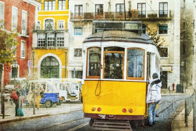 Tramway rétro jaune de Lisbonne