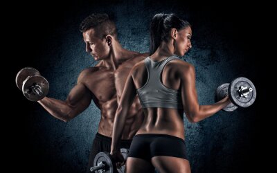 Poster  Une femme et un homme qui s'entraînent au fitness