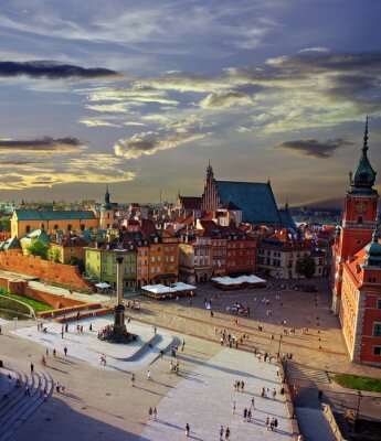 Varsovie Place du Château et le coucher du soleil