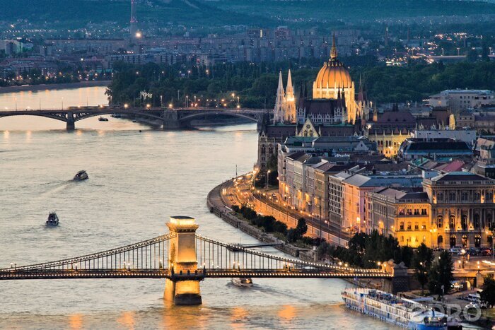 Poster  Vue de Budapest et du pont