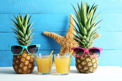 Sticker  Ananas exotiques en lunettes de soleil
