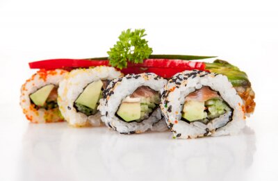 Délicieux morceaux de sushi