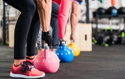 Sticker  Entraînement avec des kettlebells à la salle de sport