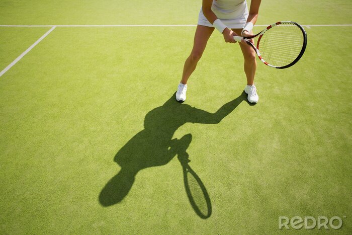 Sticker  Femme joueur de tennis sur gazon de la cour verte