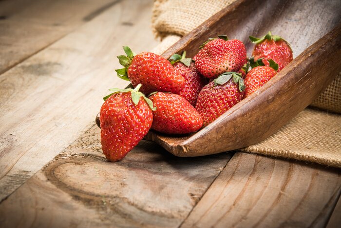 Sticker  Fraise sur le bois