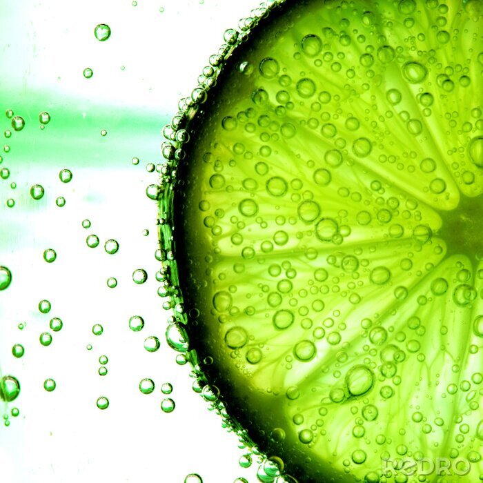 Sticker  Fruit du citron vert avec des gouttes