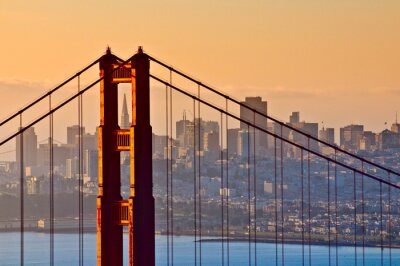 Golden Gate Bridge et coucher de soleil