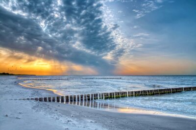 La mer après le coucher du soleil