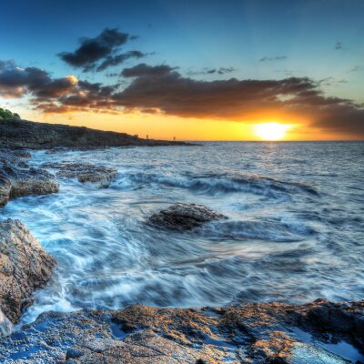 La mer sur un paysage pittoresque