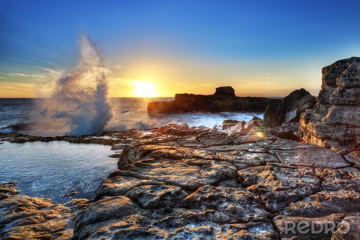 Sticker  La nature des vagues frappant les rochers