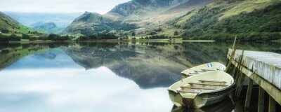 Lac paysage montagnes