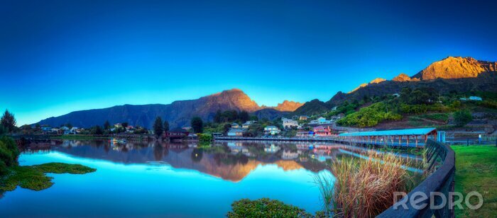 Sticker  Lever de soleil Sur le cirque de Cilaos - La Réunion