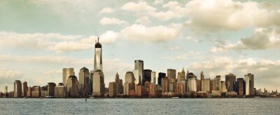 Panorama de New York sous les nuages