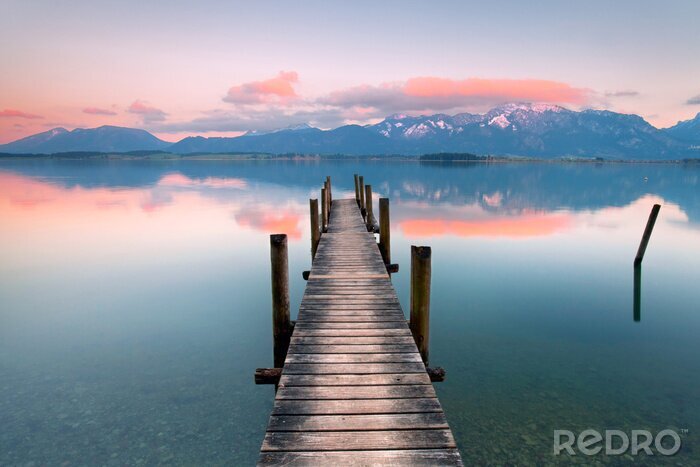 Sticker  Passerelle en bois lac paisible