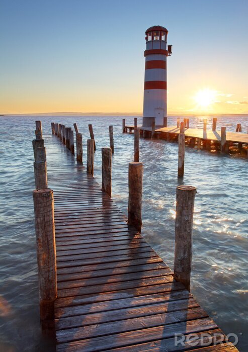 Sticker  Phare au lac de Neusiedl au coucher du soleil