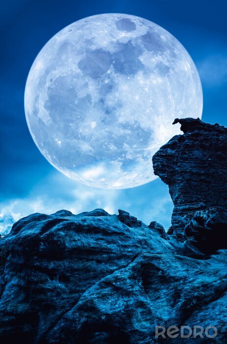 Sticker  Pleine lune avec un ciel bleu en arrière-plan