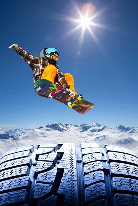 Sticker  Snowboardeur dans les montagnes