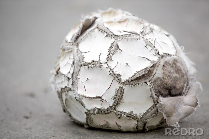 Sticker  Vieux ballon de football usé