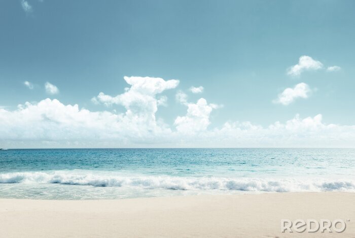 Sticker  Plage, mer et nuages ​​gonflés