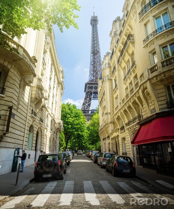 Tableau  À Paris près de la Tour Eiffel