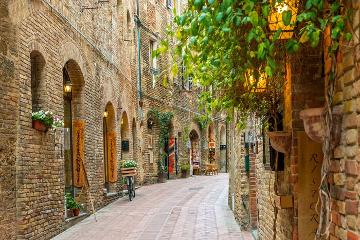 Tableau  Alley dans la vieille ville de San Gimignano en Toscane Italie