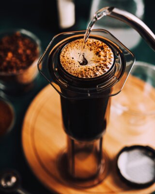 Alternative method of making aeropress coffee, thick foam on the surface of the coffee