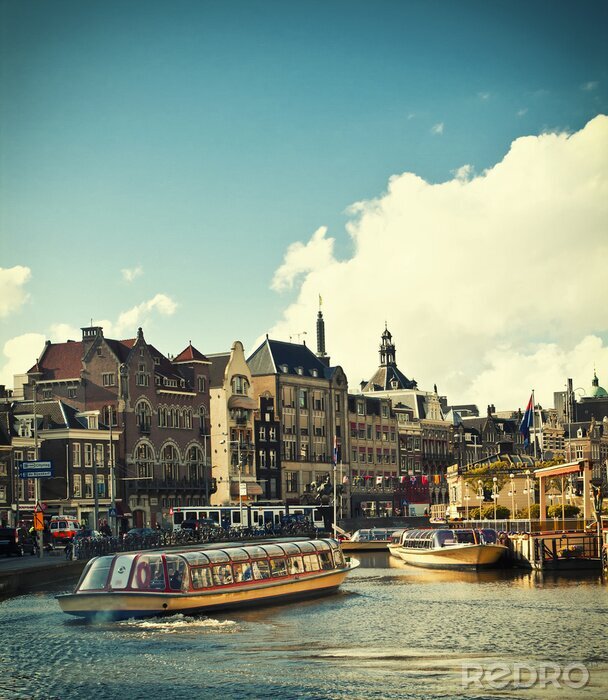 Tableau  Amsterdam ensoleillée et le canal