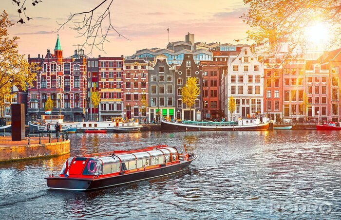 Tableau  Amsterdam et bateaux