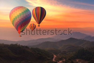 Tableau  Ballons sur fond de soleil levant