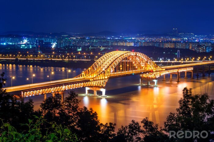 Tableau  Banghwa pont la nuit, en Corée.
