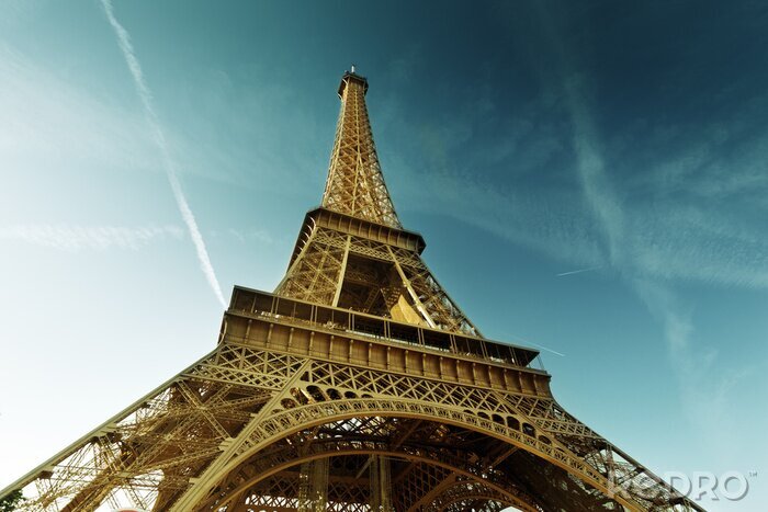 Tableau  Bâtiment français sur fond de ciel