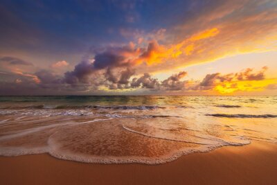 Tableau  Beach sunrise over the tropical sea