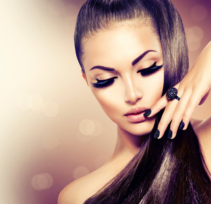 Tableau  Beauté Mode Fille modèle avec de longs sain Cheveux bruns